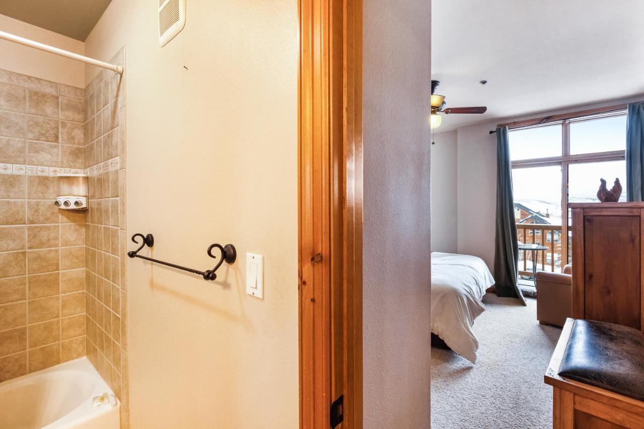 Dillon Commons Hotel Bagian luar foto